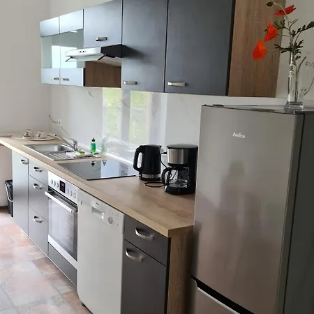 Fw 80 - In Bahnhofs- Und Stadtnaehe Apartman